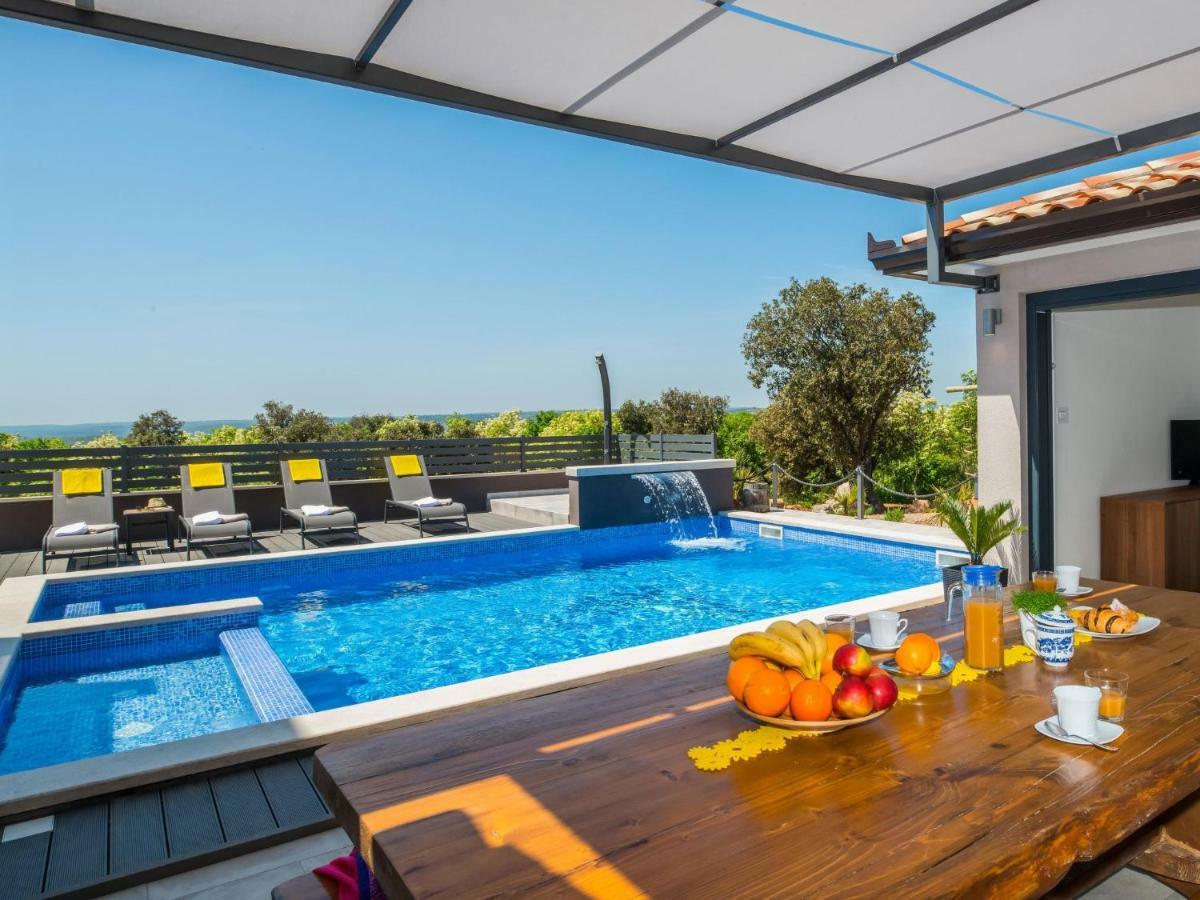 Villa A-R-T Koromačno Екстериор снимка